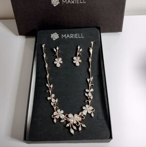 Mariell - Floral Faux Stone Necklace and Earrings Set.